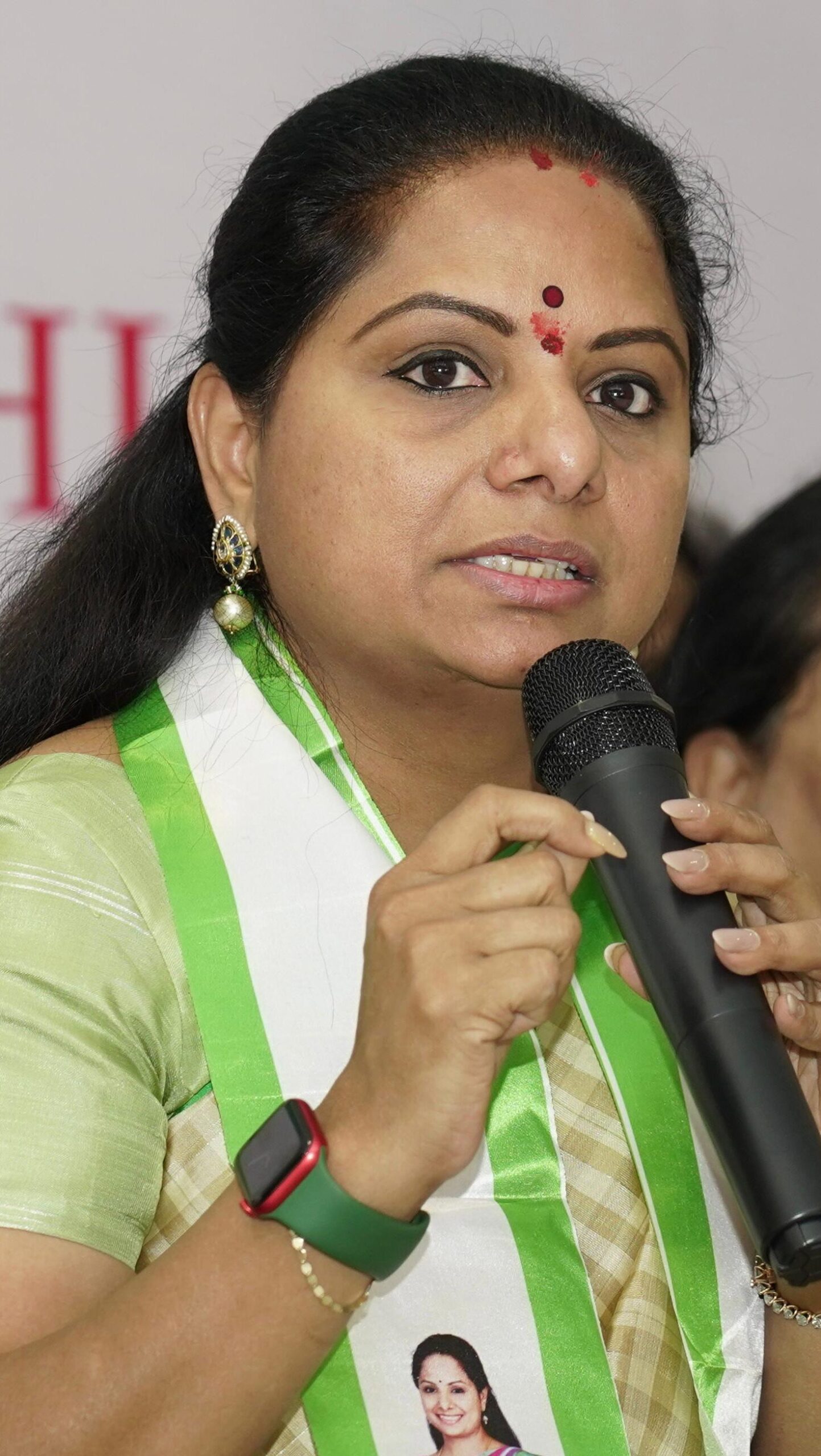 mlc kavitha