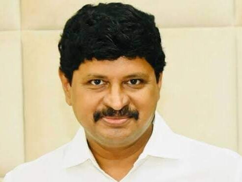 mp santhosh kumar